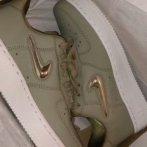 Nike Air Force 1 ‘07 Premium LX